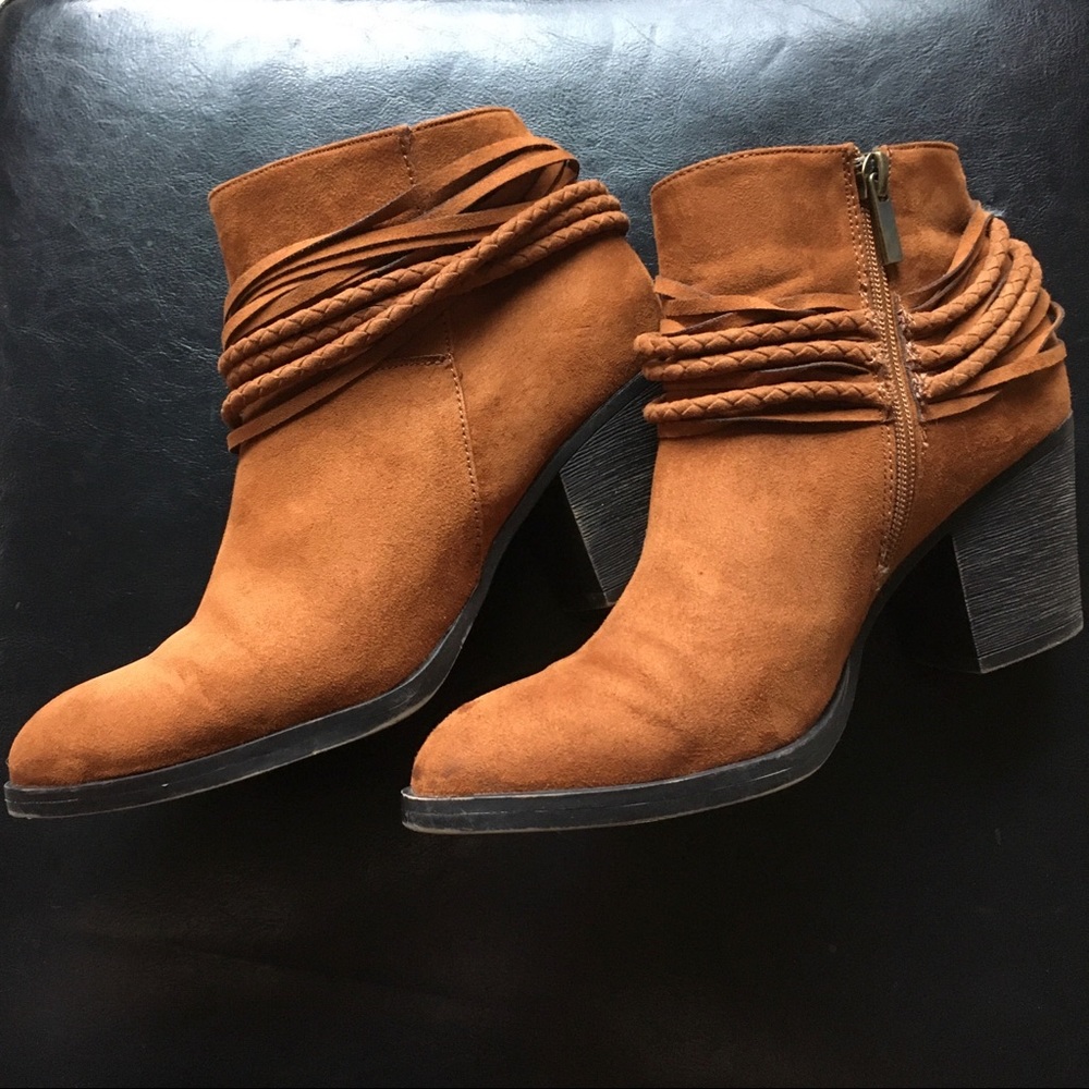 TG Camel Booties